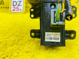 кнопка ручника, ориг. номер 5573, 35355-T7A-J112-M1, 06353T7AJ11, HONDA VEZEL