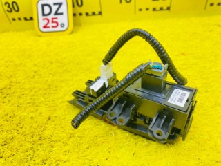 кнопка ручника, ориг. номер 5565, 35355-T7A-J112-M1, 06353T7AJ11, HONDA VEZEL