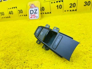 кнопка ручника, ориг. номер 5561, 35355-T7A-J112-M1, 06353T7AJ11, HONDA VEZEL