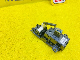 кнопка ручника, ориг. номер 5618, 35355-T7A-J112-M1, 06353T7AJ11, HONDA VEZEL