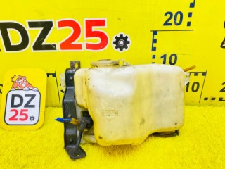 бачок стеклоомывателя, ориг. номер 2891022G00, 5628, NISSAN TERRANO 1985-1995