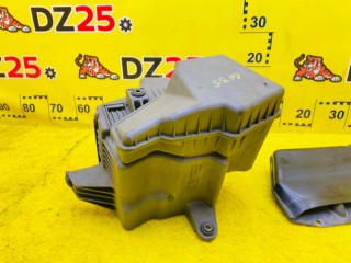 корпус воздушного фильтра, ориг. номер MR373750, 5635, MITSUBISHI PAJERO IO 1998-2000