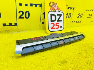 кнопка аварийной сигнализации, ориг. номер 5637, 8V0925301CC, AUDI A3