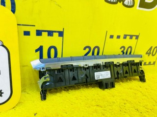 кнопка аварийной сигнализации, ориг. номер 5637, 8V0925301CC, AUDI A3