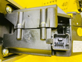 селектор акпп, ориг. номер 5637, 8V2713023E, AUDI A3
