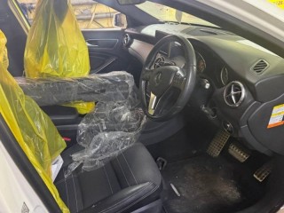накладка на крыло, ориг. номер A1568852422, 5638, Mercedes-Benz GLA-CLASS