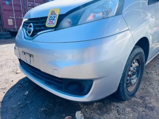 бампер, ориг. номер 62022JX03A, 000857, NISSAN NV200 2009-2026