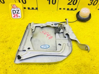 лючок бензобака, ориг. номер 78830JX00A, 5647, NISSAN NV200 2009-2026