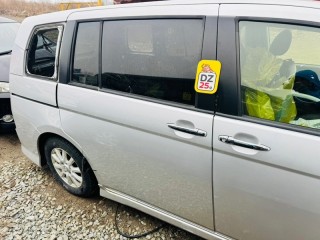 дверь боковая, ориг. номер 6700344084, 5677, TOYOTA ISIS 2009-2017