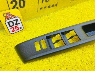блок управления стеклоподъемниками, ориг. номер 2020553, 7423152630C0, TOYOTA VITZ 2010-2014
