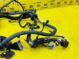 коса под капот, ориг. номер 5664, 8211168031, TOYOTA WISH