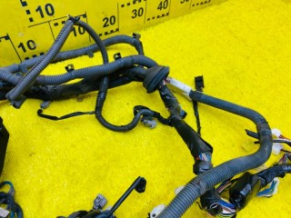коса под капот, ориг. номер 5664, 8211168031, TOYOTA WISH
