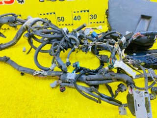коса под капот, ориг. номер 5665, 8211120B70, TOYOTA PREMIO