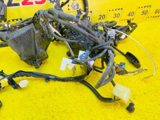 коса под капот, ориг. номер 5666, 82111-5DA00, TOYOTA SIENTA 2011-2015