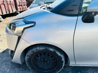 Крыло TOYOTA SIENTA 2011-2015