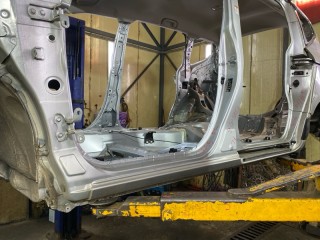 Порог кузова TOYOTA SIENTA 2011-2015