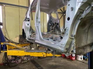 Порог кузова TOYOTA SIENTA 2011-2015