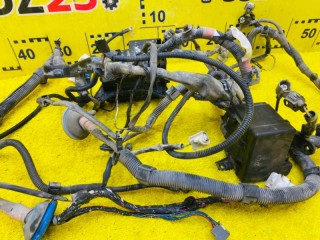 коса под капот, ориг. номер 5668, 8211142010, TOYOTA RAV4 1994-1997