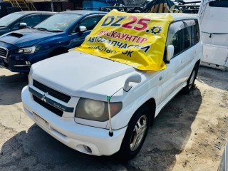 бампер, ориг. номер MR566511, 5301284, MITSUBISHI PAJERO IO 2000-2007