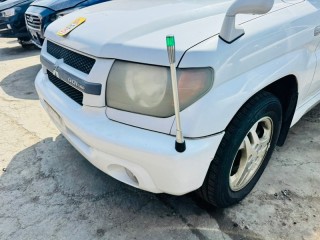 бампер, ориг. номер MR566511, 5301284, MITSUBISHI PAJERO IO 2000-2007