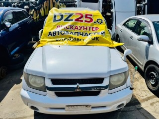 лобовое стекло, ориг. номер MR447991, 5301284, MITSUBISHI PAJERO IO 2000-2007