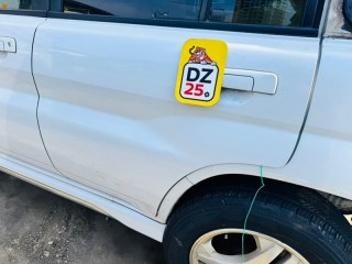 крыло заднее, ориг. номер MR465271, 5301284, MITSUBISHI PAJERO IO 2000-2007