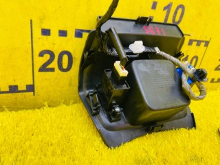 Кнопка включения подогрева сидений, ориг. номер 5671, HONDA FIT SHUTTLE 2011-2013