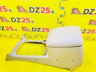 бардачок между сиденьями, ориг. номер 58081-60011-A0, 5673, 5808160011, TOYOTA LAND CRUISER 1999-2007