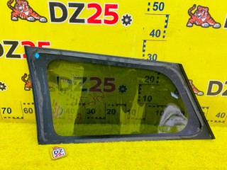 стекло собачника, ориг. номер 6271068020, 5675, TOYOTA WISH