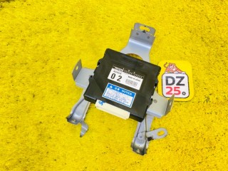 блок управления 4wd, ориг. номер 89630-44020, 079500-9442, 5677, TOYOTA ISIS 2009-2017