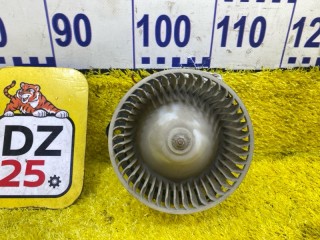 мотор печки, ориг. номер LA05-61-P80, 4412, MAZDA MPV