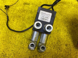 блокировка тормозов, ориг. номер 4560, TECNOBLOCK, LEXUS/TOYOTA/TECNOBLOCK LX570/LX450d/LAND CRUISER
