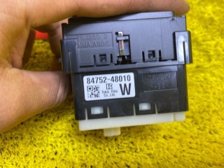 Кнопка включения подогрева сидений, ориг. номер 8475248010, 3805, LEXUS RX450H/RX450HL/RX350/RX300/RX200T