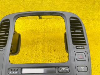 консоль магнитофона, ориг. номер 4843, 84013-60020, TOYOTA LAND CRUISER/LAND CRUISER CYGNUS/LX470
