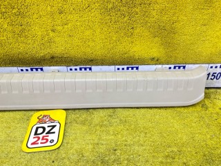 пластик замка багажника, ориг. номер 4894, 58574-60130, TOYOTA LAND CRUISER PRADO