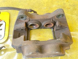 суппорт, ориг. номер 4773060080, 4939, TOYOTA LAND CRUISER/LAND CRUISER CYGNUS/LX470