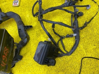 коса под капот, ориг. номер 4968, 82111B1J30, 82123B1110, TOYOTA ROOMY/TANK/THOR/JUSTY