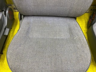 сидение комплект, ориг. номер 4970, DAIHATSU ROCKY/FEROZA 1993-1997