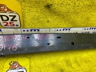 жесткость бампера, ориг. номер 4981, 5213128170, 52611-28110, TOYOTA VOXY/NOAH/ESQUIRE
