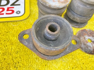 подушка кузова, ориг. номер 4940, 5220160050, TOYOTA LAND CRUISER/LAND CRUISER CYGNUS/LX470