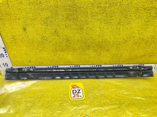 жесткость бампера, ориг. номер 4949, 5213128170, 52611-28110, TOYOTA VOXY/NOAH/ESQUIRE