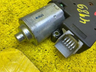 мотор люка, ориг. номер AH4215B689AC, 4989, AH4215B689, Land Rover RANGE ROVER 2009-2012