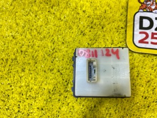 Кнопка включения подогрева сидений, ориг. номер 8475248010, 5049, LEXUS RX300/RX450H/RX450HL/RX350/RX350L/RX200T
