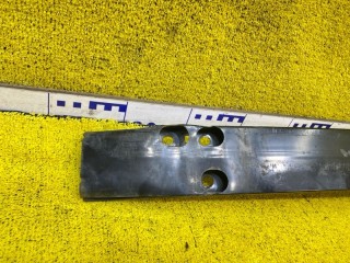 жесткость бампера, ориг. номер 5068, 5213128170, 52611-28110, TOYOTA ESQUIRE/NOAH/VOXY