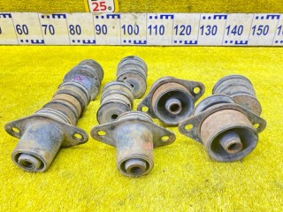 подушка кузова, ориг. номер 5065, 5220960071, TOYOTA LAND CRUISER/LAND CRUISER CYGNUS/LX470