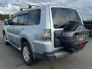 решетка радиатора, ориг. номер 5128, 7450A368, MITSUBISHI PAJERO/MONTERO