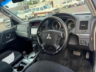 решетка радиатора, ориг. номер 5128, 7450A368, MITSUBISHI PAJERO/MONTERO