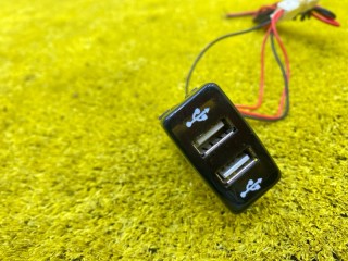 Разъем USB, ориг. номер 9098111013, 5104, TOYOTA FJ CRUISER 2006-2022