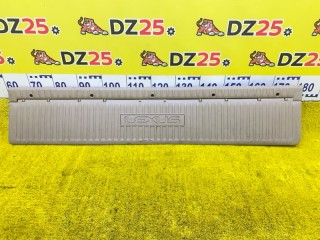 накладка на багажник, ориг. номер 58574-60060, LEXUS LX470 1998-2002