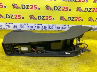 бардачок между сиденьями, ориг. номер 5163, A17668013509H68, Mercedes-Benz A-CLASS/A180